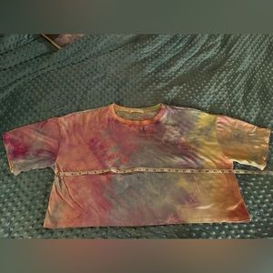 DONATING LAST CHANCE Tres bien crop top